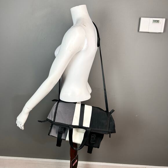 Rhinowalk messenger bag cycling striped convertible NWT waterproof travel - Picture 6 of 10